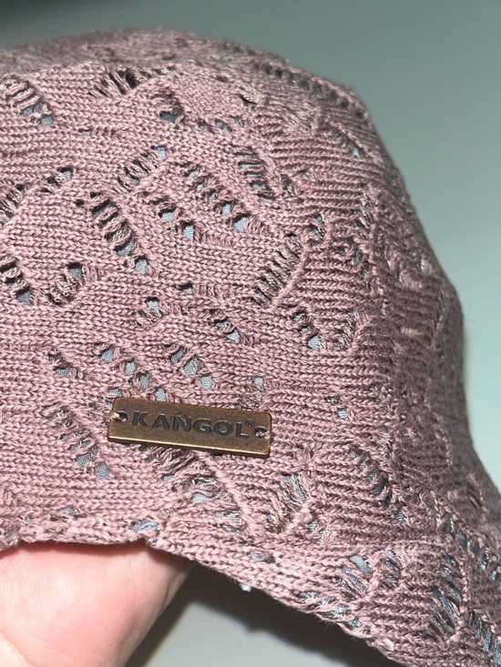 Kangol Women\'s Dusty Pink Knit Visor Hat